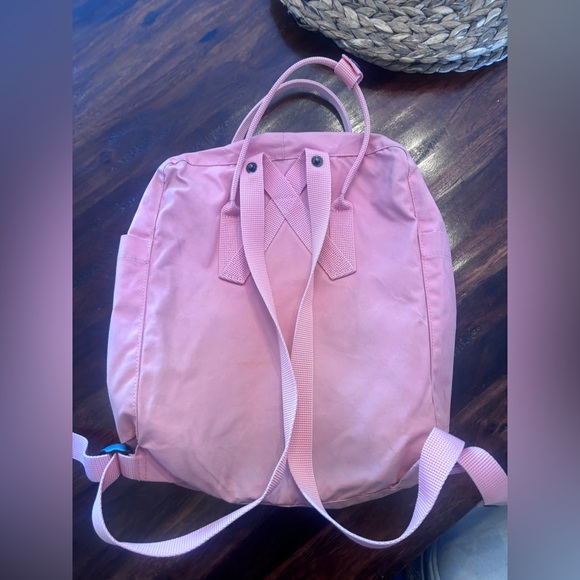 Kånken Mini Pink Backpack - Picture 3 of 7